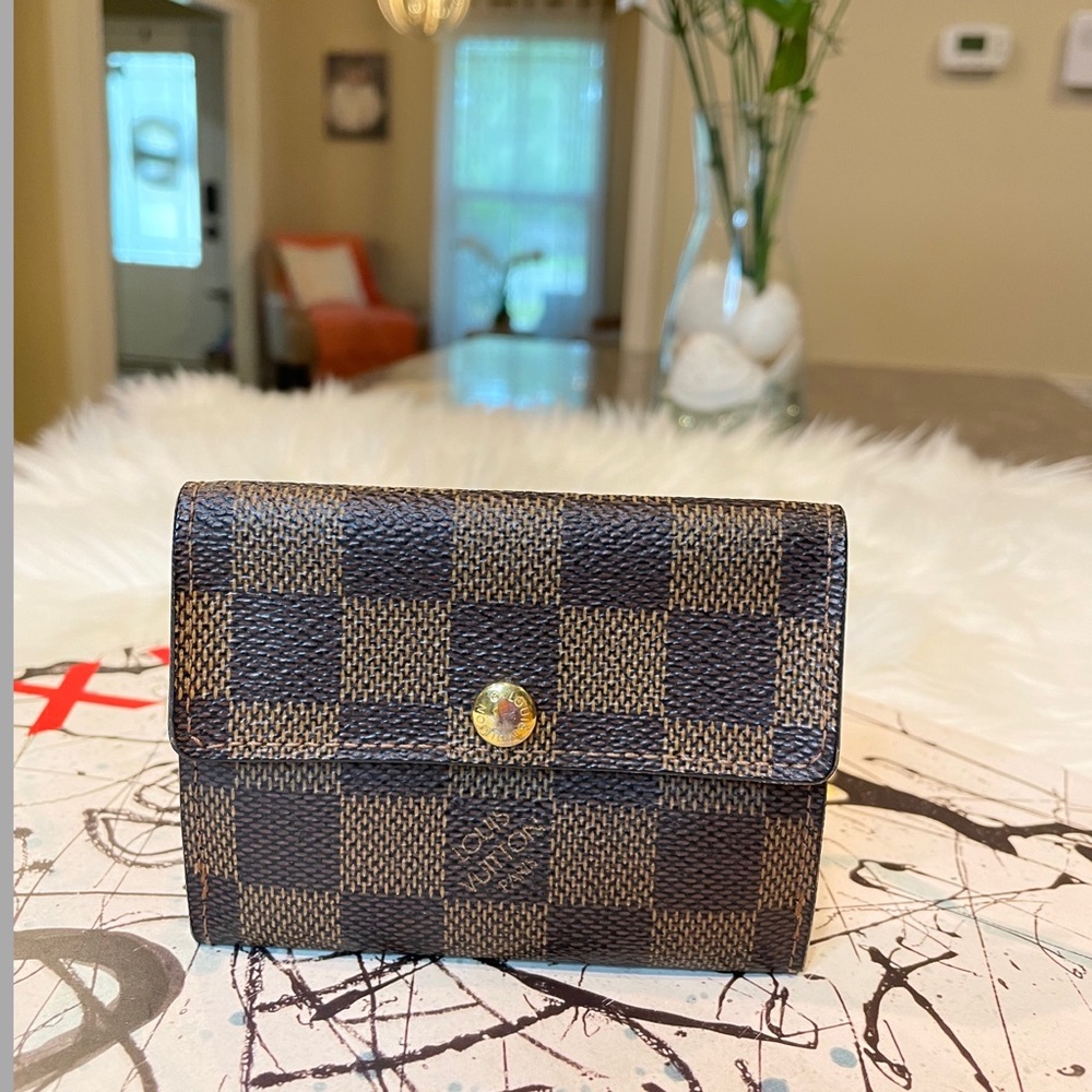 Louis Vuitton Ludlow Compact Wallet